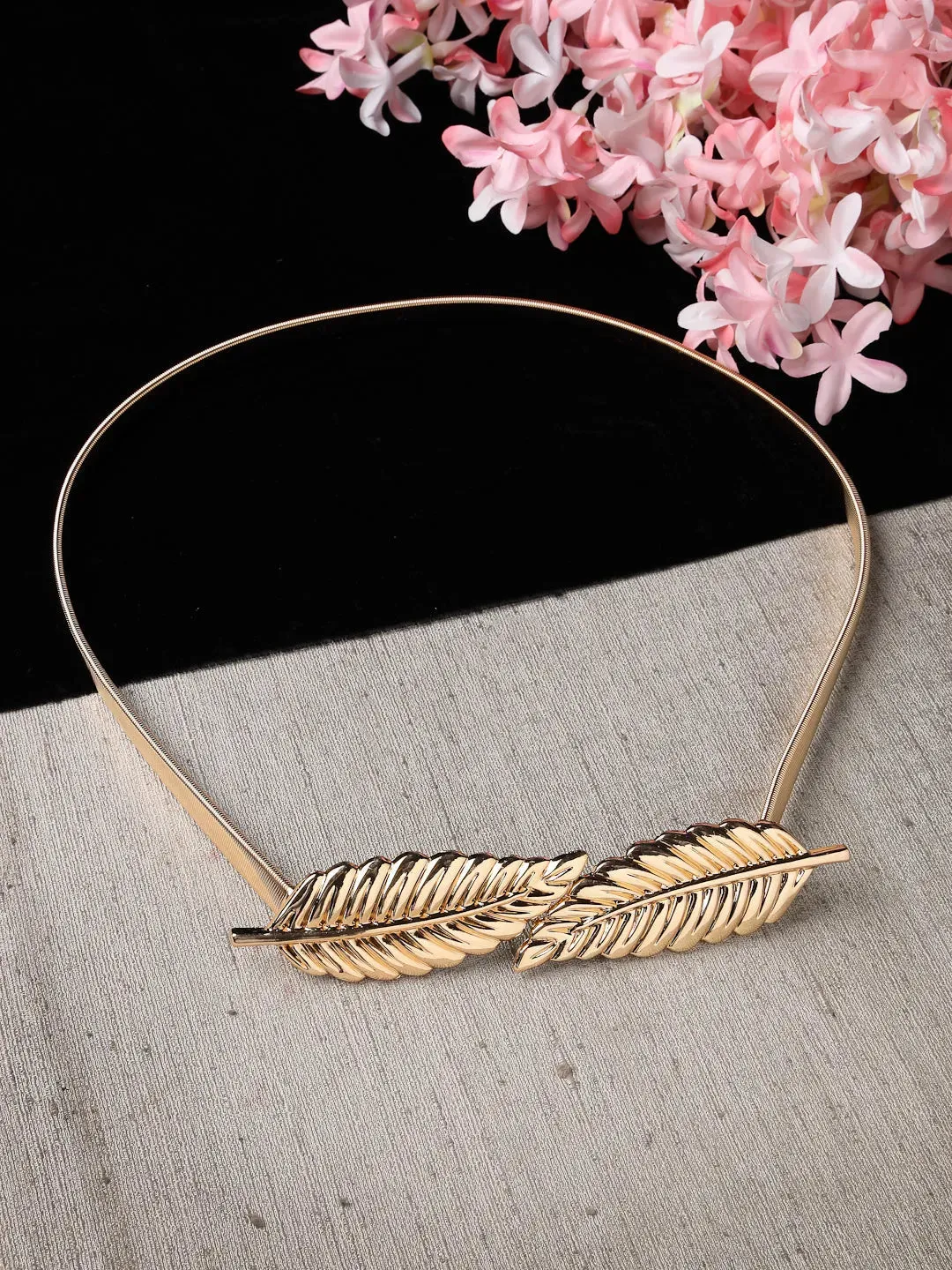 circular gold plated stretchable metal belt