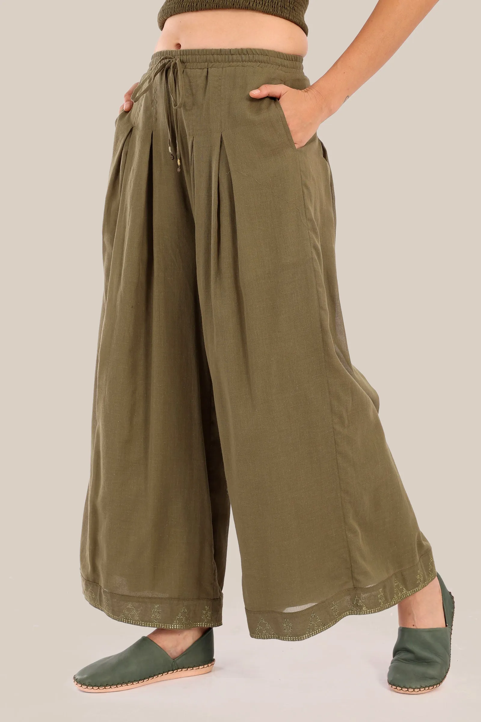 Embroidered  fully lined wide leg pants